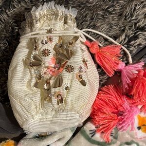 FREE PEOPLE GIFT BAG💗✨